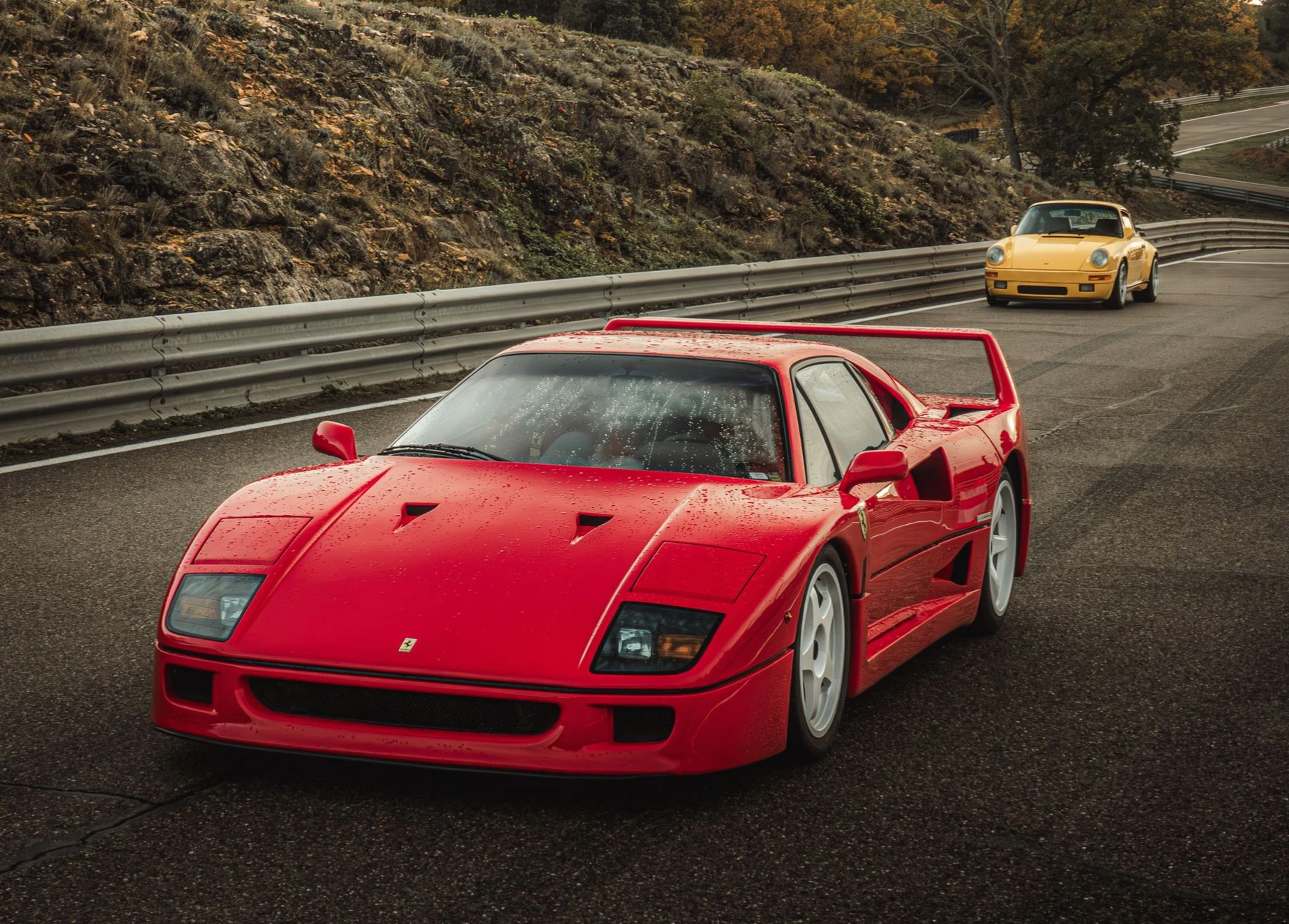 Ferrari F40 et Ruf yellow bird